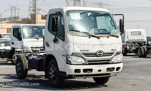 Hividy Hino 300 Series fotsy Truck in Import - Dubai in Diana Hividy Hino 300 Series fotsy Truck in Import - Dubai in Diana