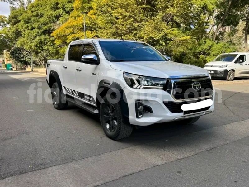 Big with watermark toyota hilux amoron i mania ambatofinandrahana 8813