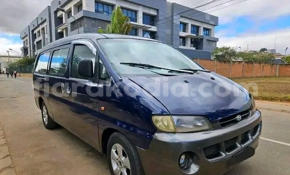 Acheter Occasion Voiture Hyundai Starex (H-1) Other à Andilamena, Alaotra-Mangoro Acheter Occasion Voiture Hyundai Starex (H-1) Other à Andilamena, Alaotra-Mangoro
