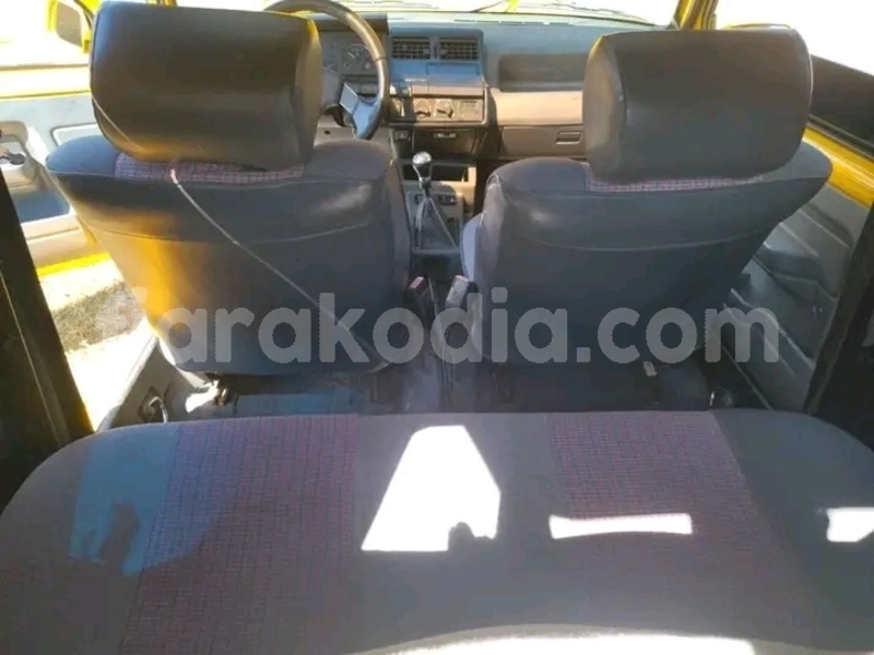 Big with watermark renault clio analamanga ambohregion idratrimo 8817