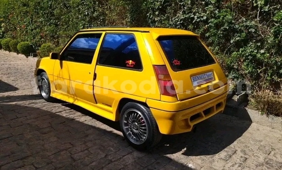 Buy Used Renault Clio Other Car in Ambohregion_idratrimo in Analamanga Buy Used Renault Clio Other Car in Ambohregion_idratrimo in Analamanga