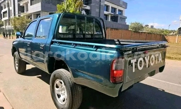 Buy Used Toyota Hilux Green Car in Ambatomainty in Melaky Buy Used Toyota Hilux Green Car in Ambatomainty in Melaky