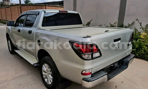 Acheter Occasion Voiture Mazda BT-50 Other à Ambatolampy, Vakinankaratra Acheter Occasion Voiture Mazda BT-50 Other à Ambatolampy, Vakinankaratra