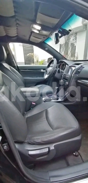 Big with watermark kia sorento analamanga ambohregion idratrimo 8825