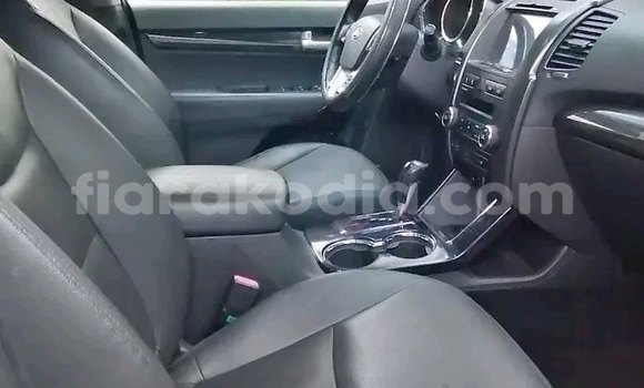 Acheter Occasion Voiture Kia Sorento Rouge à Ambohregion_idratrimo, Analamanga Acheter Occasion Voiture Kia Sorento Rouge à Ambohregion_idratrimo, Analamanga