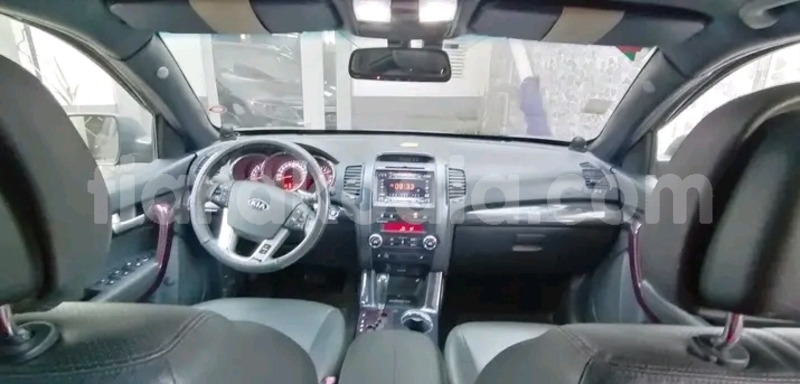 Big with watermark kia sorento analamanga ambohregion idratrimo 8825