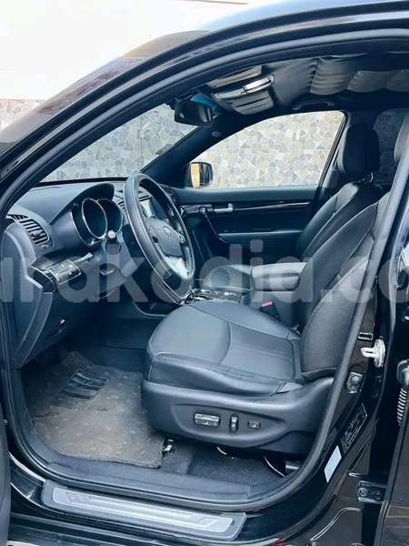 Big with watermark kia sorento analamanga ambohregion idratrimo 8825