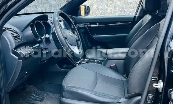 Buy Used Kia Sorento Red Car in Ambohregion_idratrimo in Analamanga Buy Used Kia Sorento Red Car in Ambohregion_idratrimo in Analamanga