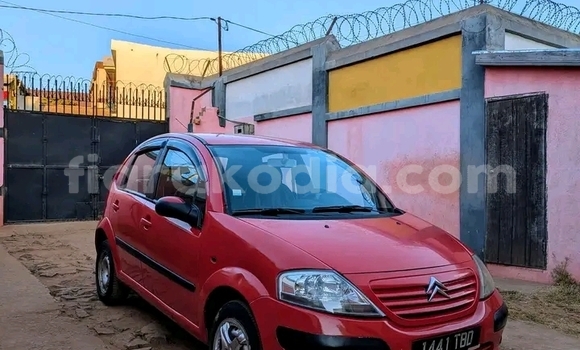 Buy Used Citroen C3 Red Car in Ambatondrazaka in Alaotra-Mangoro Buy Used Citroen C3 Red Car in Ambatondrazaka in Alaotra-Mangoro