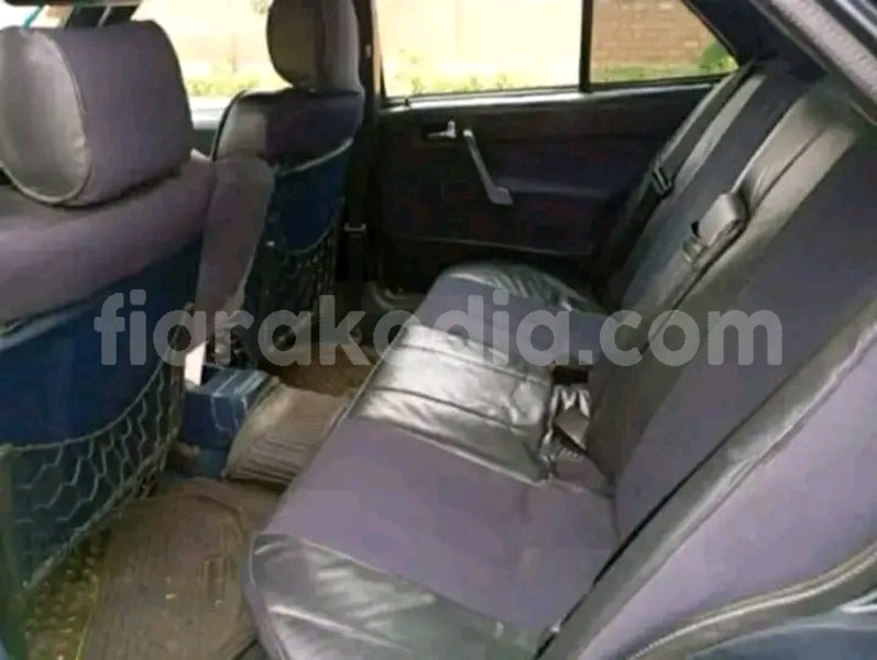 Big with watermark mercedes benz e200 vakinankaratra ambatolampy 8834