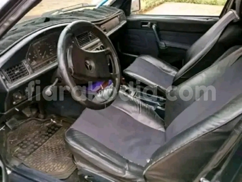 Big with watermark mercedes benz e200 vakinankaratra ambatolampy 8834