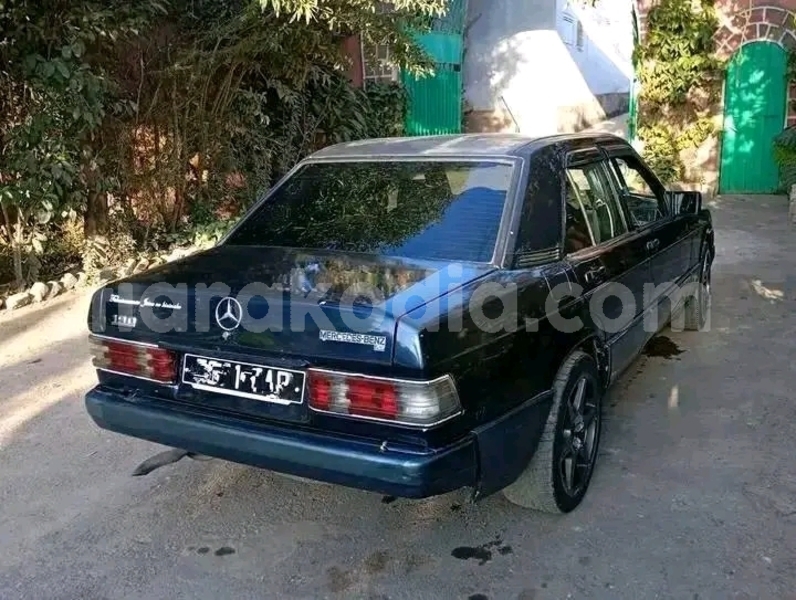 Big with watermark mercedes benz e200 vakinankaratra ambatolampy 8834