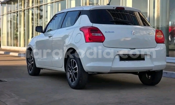 Buy Used Suzuki Swift White Car in Ambatomainty in Melaky Buy Used Suzuki Swift White Car in Ambatomainty in Melaky