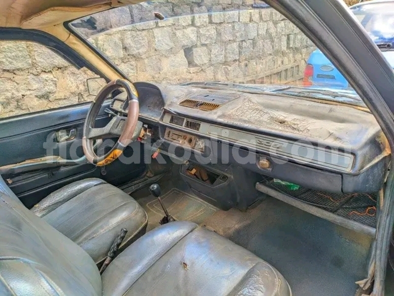 Big with watermark peugeot 305 melaky ambatomainty 8842