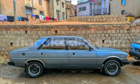 Acheter Occasion Voiture Peugeot 305 Other à Ambatomainty , Melaky Acheter Occasion Voiture Peugeot 305 Other à Ambatomainty , Melaky