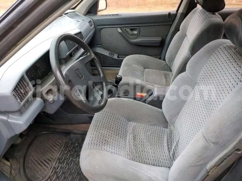 Big with watermark peugeot 405 sofia befandriana avaratra befandriana nord 8844