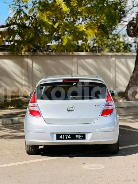 Big with watermark hyundai i30 analamanga ankazobe 8846