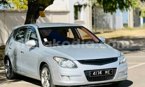 Buy Used Hyundai i30 White Car in Ankazobe in Analamanga Buy Used Hyundai i30 White Car in Ankazobe in Analamanga