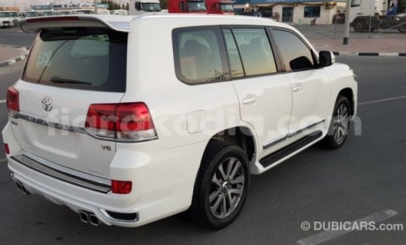 Buy Import Toyota Land Cruiser White Car in Import - Dubai in Diana Buy Import Toyota Land Cruiser White Car in Import - Dubai in Diana