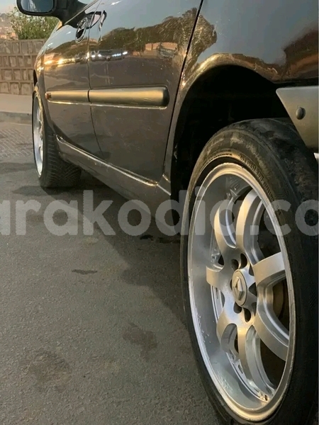 Big with watermark renault laguna melaky ambatomainty 8847