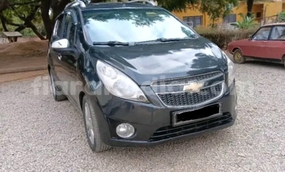Acheter Occasion Voiture Chevrolet Spark Noir à Ambatofinandrahana, Amoron'i Mania Acheter Occasion Voiture Chevrolet Spark Noir à Ambatofinandrahana, Amoron'i Mania