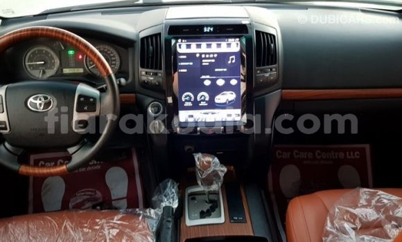 Buy Import Toyota Land Cruiser White Car in Import - Dubai in Diana Buy Import Toyota Land Cruiser White Car in Import - Dubai in Diana