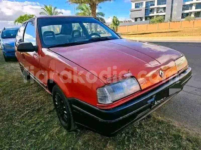 Big with watermark renault clio rs analamanga antananarivo 8857
