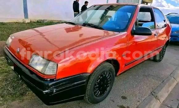 Acheter Occasion Voiture Renault Clio RS Rouge à Antananarivo, Analamanga Acheter Occasion Voiture Renault Clio RS Rouge à Antananarivo, Analamanga