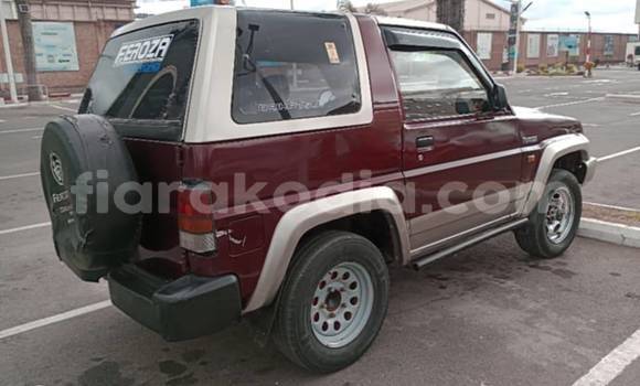 Acheter Occasion Voiture Daihatsu Feroza Rouge à Antananarivo, Analamanga Acheter Occasion Voiture Daihatsu Feroza Rouge à Antananarivo, Analamanga
