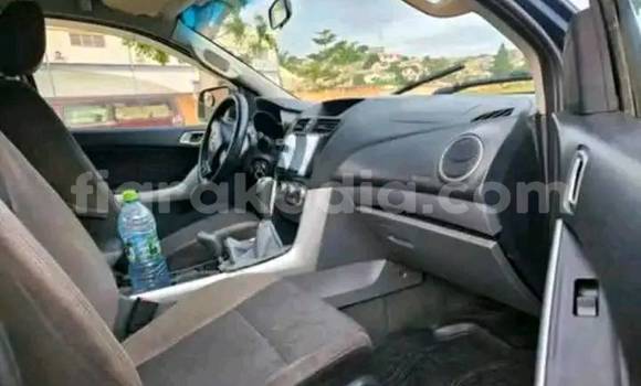 Acheter Occasion Voiture Mazda BT-50 Bleu à Antananarivo, Analamanga Acheter Occasion Voiture Mazda BT-50 Bleu à Antananarivo, Analamanga