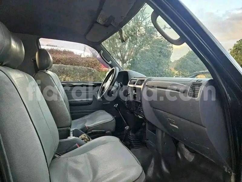 Big with watermark toyota prado toamasina andevoranto 8860