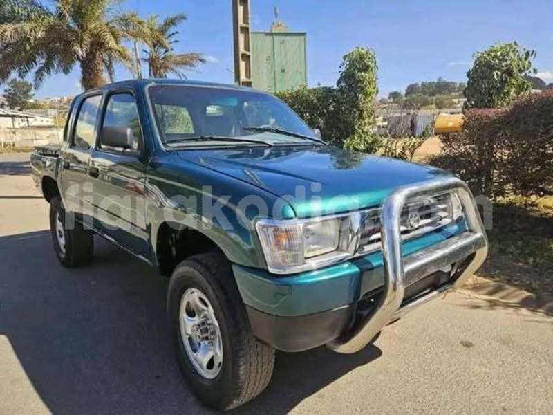 Big with watermark toyota hilux analamanga antananarivo 8861