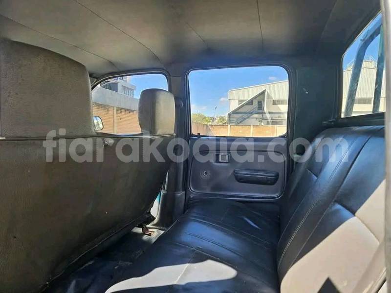 Big with watermark toyota hilux analamanga antananarivo 8861