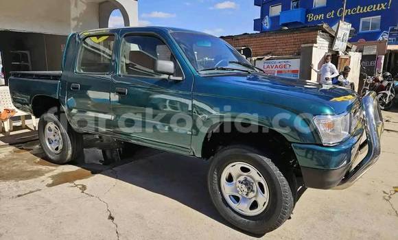 Acheter Occasion Voiture Toyota Hilux Bleu à Antananarivo, Analamanga Acheter Occasion Voiture Toyota Hilux Bleu à Antananarivo, Analamanga