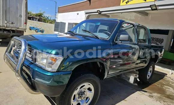 Acheter Occasion Voiture Toyota Hilux Bleu à Antananarivo, Analamanga Acheter Occasion Voiture Toyota Hilux Bleu à Antananarivo, Analamanga