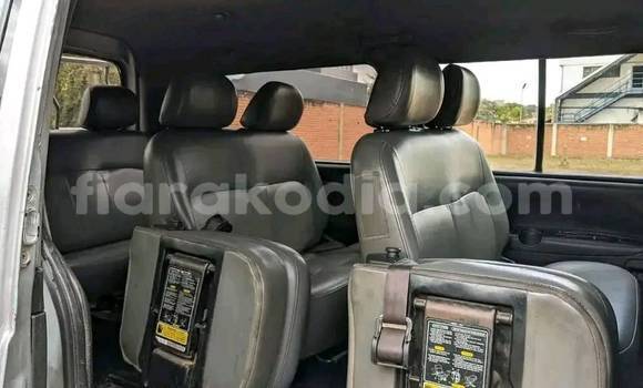 Buy Used Hyundai Starex Silver Car in Antananarivo in Analamanga Buy Used Hyundai Starex Silver Car in Antananarivo in Analamanga