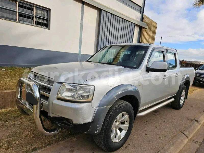 Big with watermark ford taunus analamanga antananarivo 8866