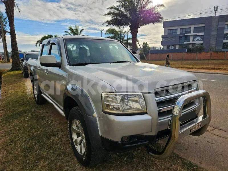 Big with watermark ford taunus analamanga antananarivo 8866