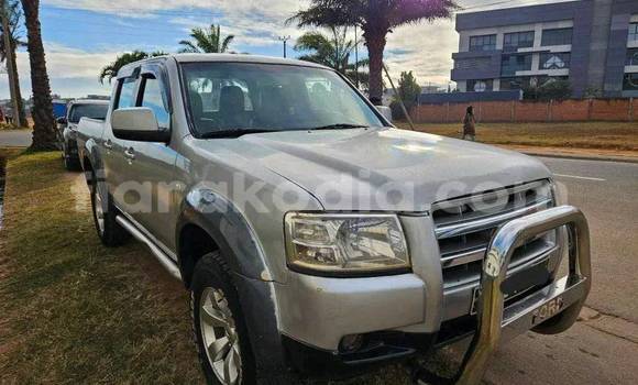 Buy Used Ford Taunus Other Car in Antananarivo in Analamanga Buy Used Ford Taunus Other Car in Antananarivo in Analamanga