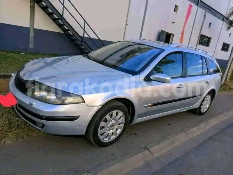 Big with watermark renault laguna analamanga antananarivo 8869