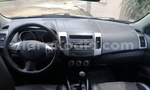 Buy Used Citroen C-Crosser Silver Car in Antananarivo in Analamanga Buy Used Citroen C-Crosser Silver Car in Antananarivo in Analamanga