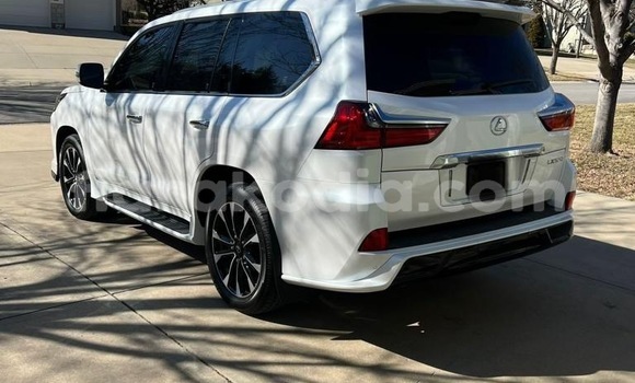 Buy Used Lexus LX 570 White Car in Ambanja in Diana Buy Used Lexus LX 570 White Car in Ambanja in Diana