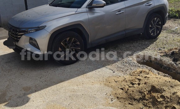 Acheter Occasion Voiture Hyundai Tucson Gris à Antananarivo, Analamanga Acheter Occasion Voiture Hyundai Tucson Gris à Antananarivo, Analamanga