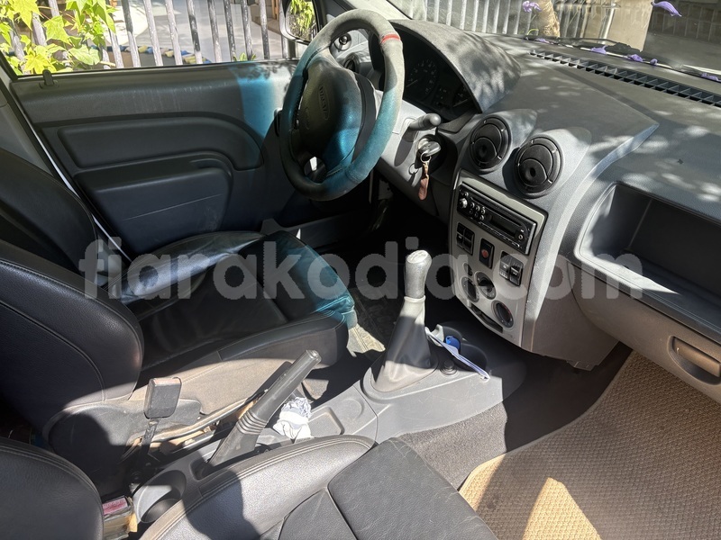 Big with watermark dacia logan analamanga antananarivo 8969