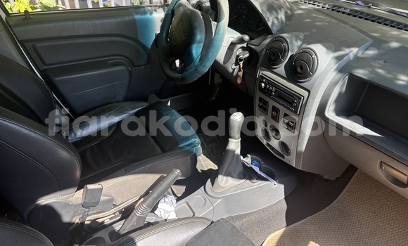 Hividy Dacia Logan fotsy Car in Antananarivo in Analamanga Hividy Dacia Logan fotsy Car in Antananarivo in Analamanga