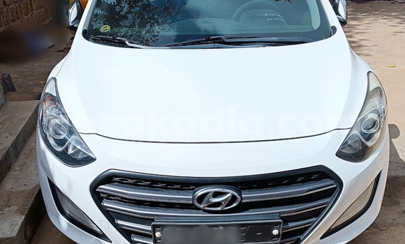 Acheter Import Voiture Hyundai i30 Blanc à Antananarivo, Analamanga
