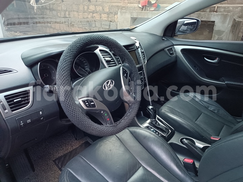 Big with watermark hyundai i30 analamanga antananarivo 8975