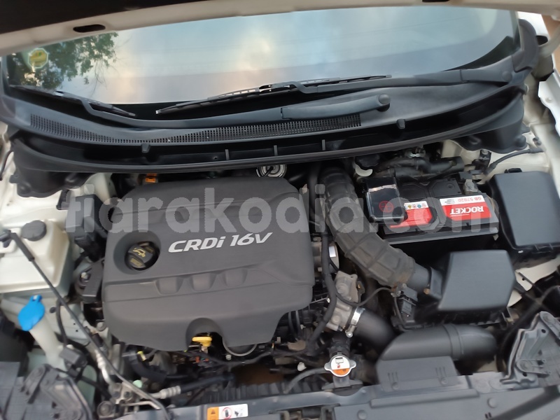 Big with watermark hyundai i30 analamanga antananarivo 8975