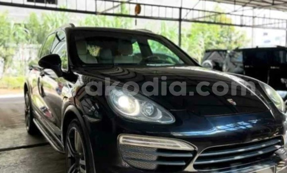 Acheter Occasion Voiture Porsche Cayenne Noir à Antsirambazaha (Andoany, Hell–Ville), Diana