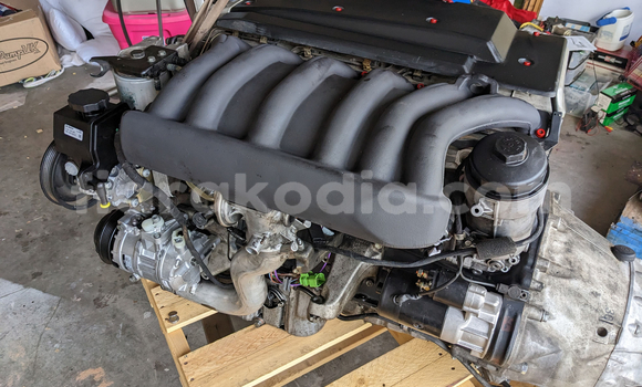 Acheter Mercedes-Benz E-Class, à Antananarivo, Analamanga Acheter Mercedes-Benz E-Class, à Antananarivo, Analamanga